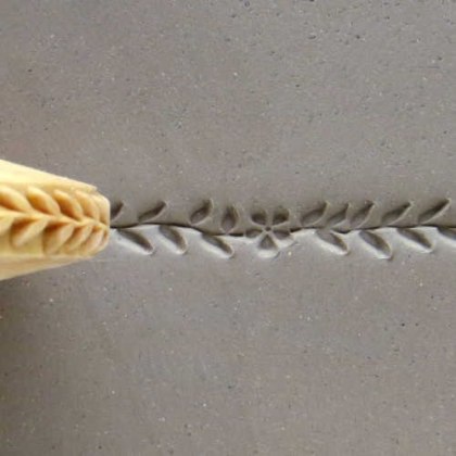 MKM Finger Roller Vines With Leaves & Flowers MKM Finger Roller Vines With Leaves & Flowers